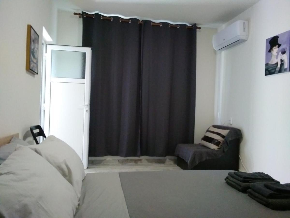 Art Fan Guest House Varvara  Extérieur photo